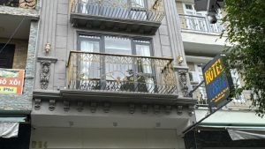 An Khánh Masked Love Hotel